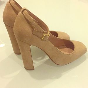 Steve Madden pump size 5M